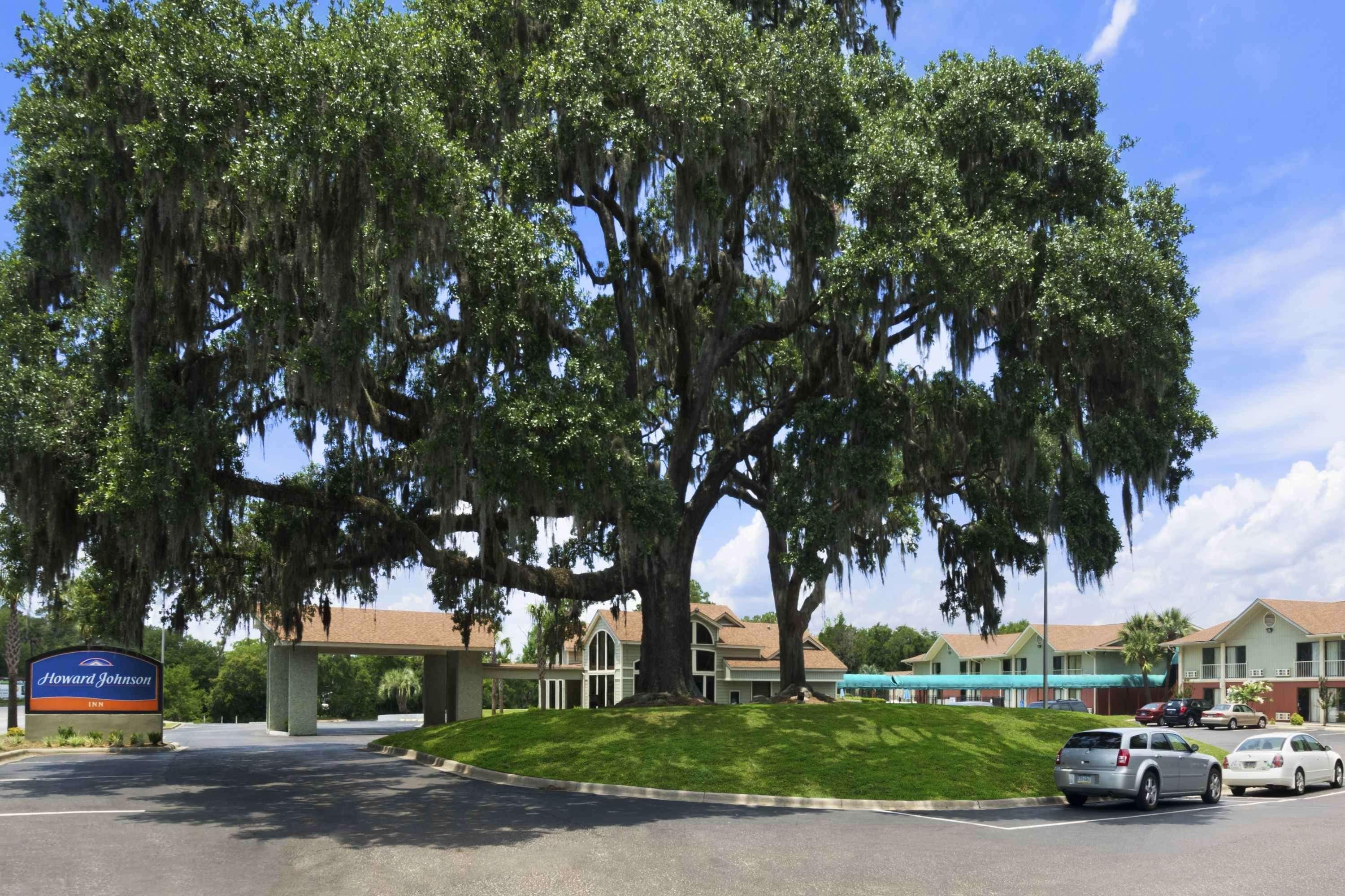 Howard Johnson By Wyndham Beaufort/Parris Island Zewnętrze zdjęcie
